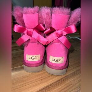 UGG Bailey Bow Mini - Hot Pink